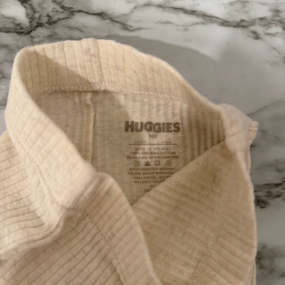 Huggies Matching Set - Picture 2 of 2